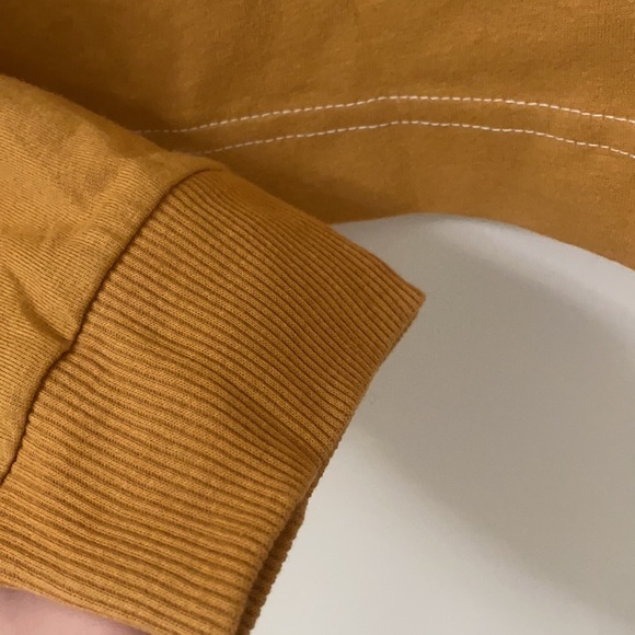 Crewneck - Picture 3 of 4